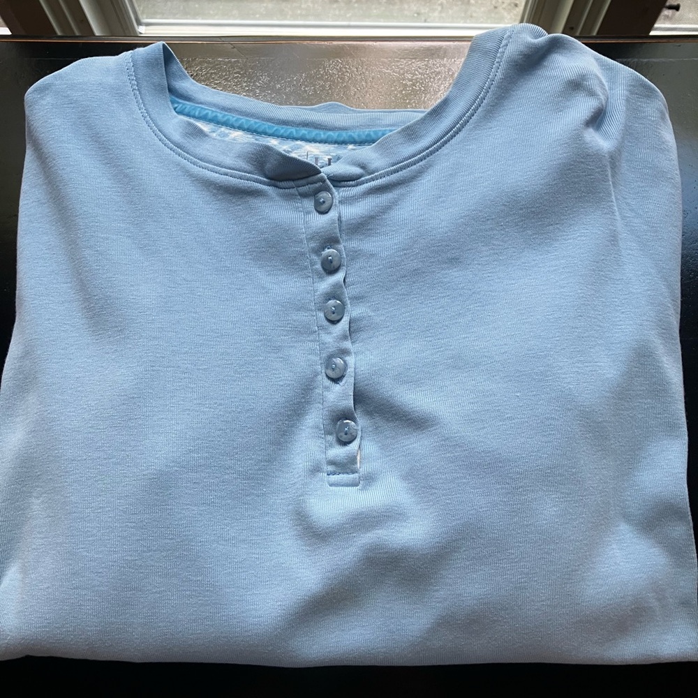 L.L. Bean baby Blue buttined soft Shirt 1 x